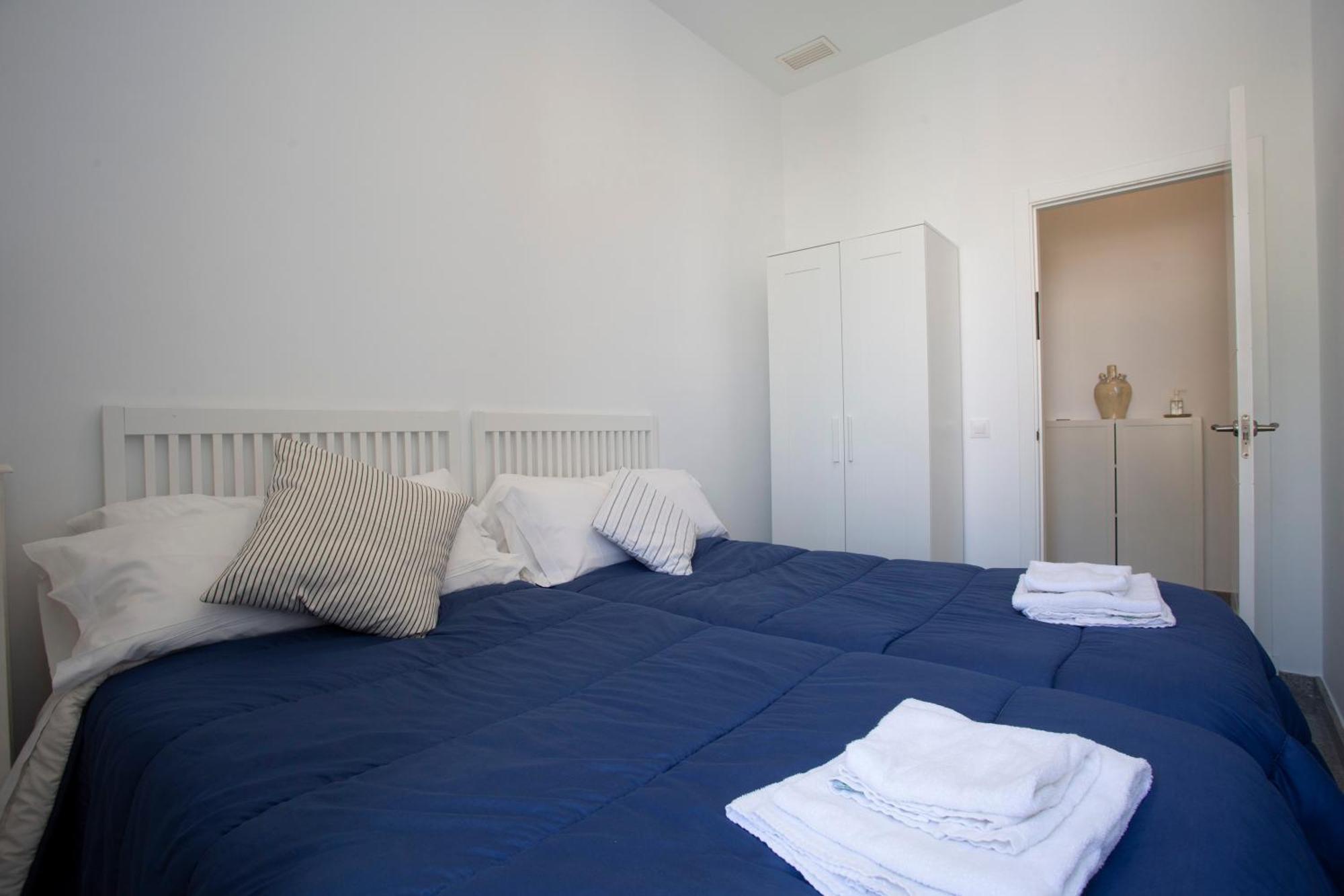 Apartamentos El Capitan Veneno by Cadiz4Rentals Habitación foto
